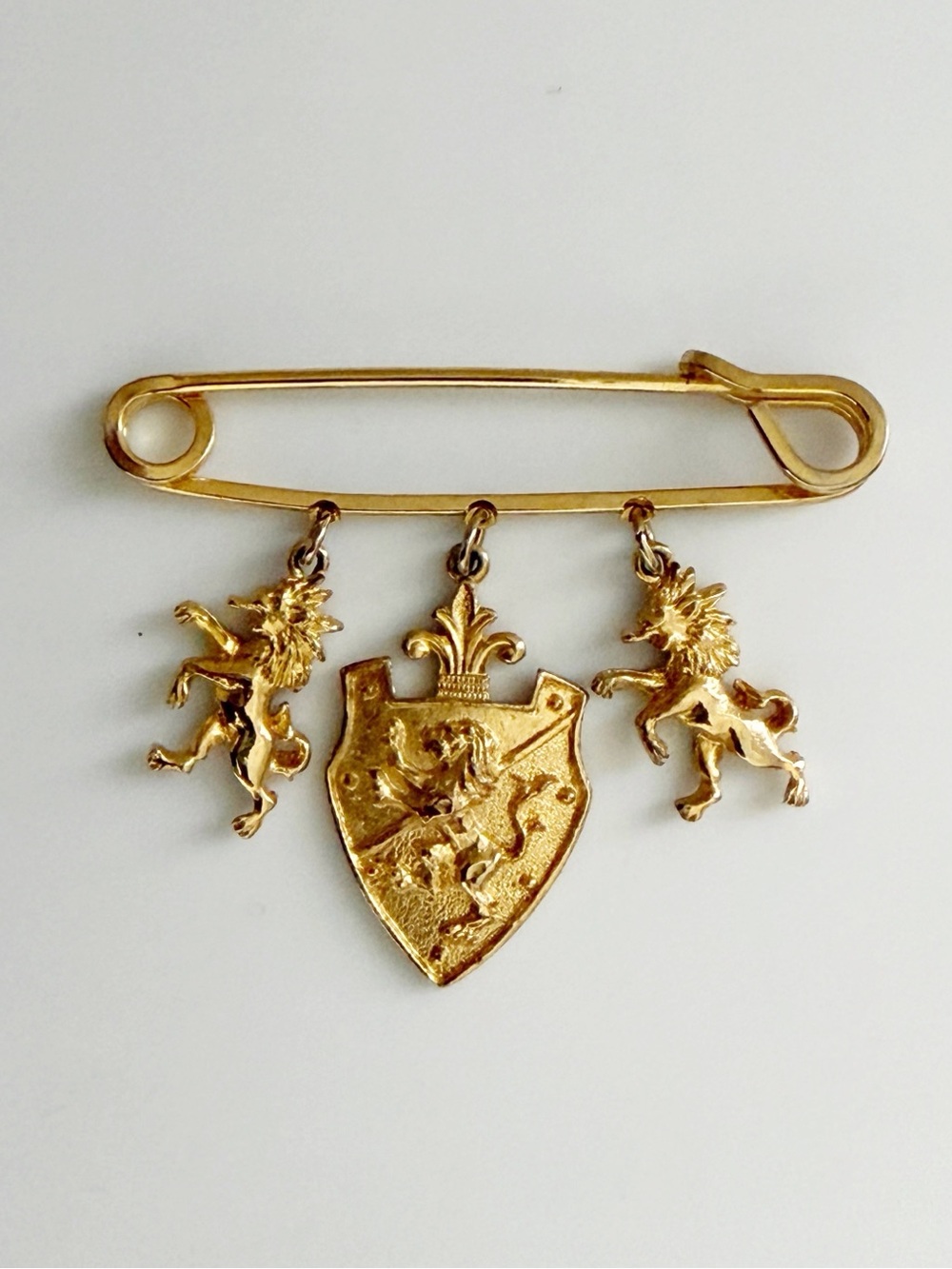 Vintage Lions JJ Signed Dangle Safety Pin Brooch Gold Tone